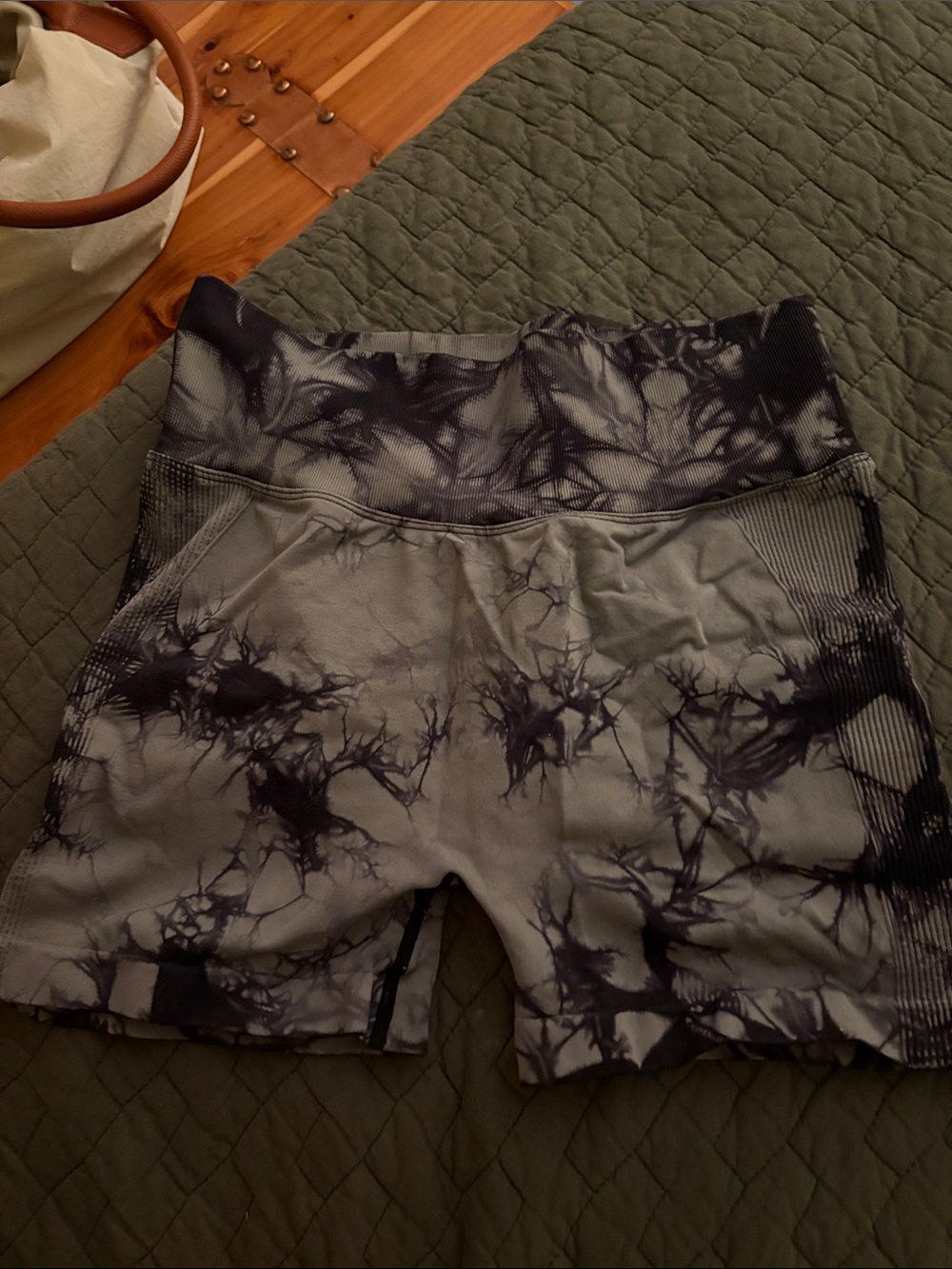 Women's High-Waist Tie-Dye Workout Shorts - Gray/Black